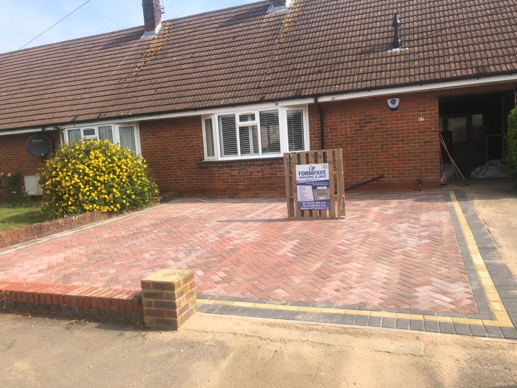 Brindle Driveway with Contrasting Border