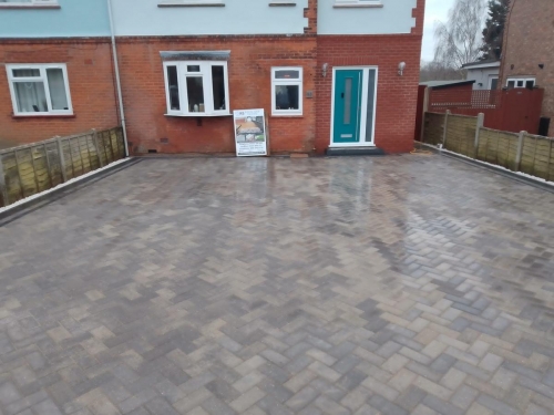 Block Paving Driveway and Patio Kelvedon in Silver Haze and Charcoal